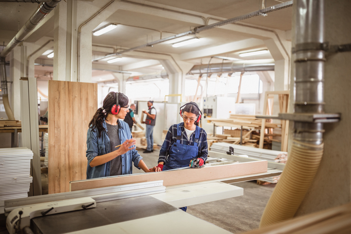 Traineeships
Apprenticships